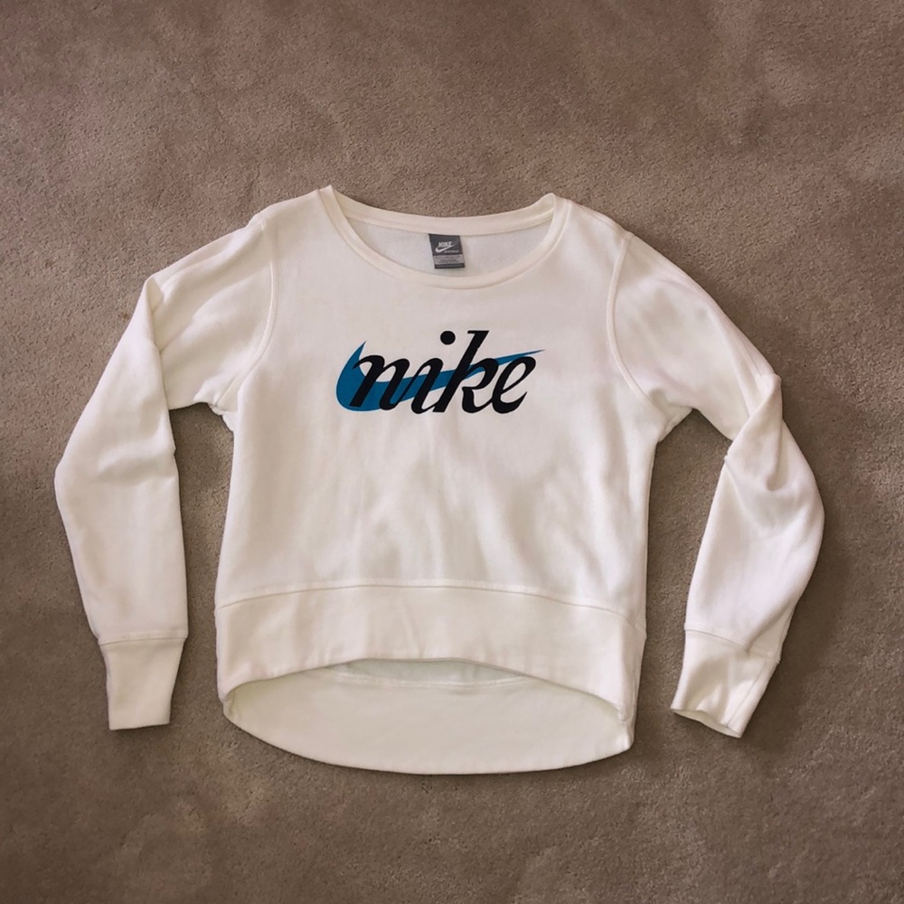 White Nike High-Low Sweater/Sweatshirt